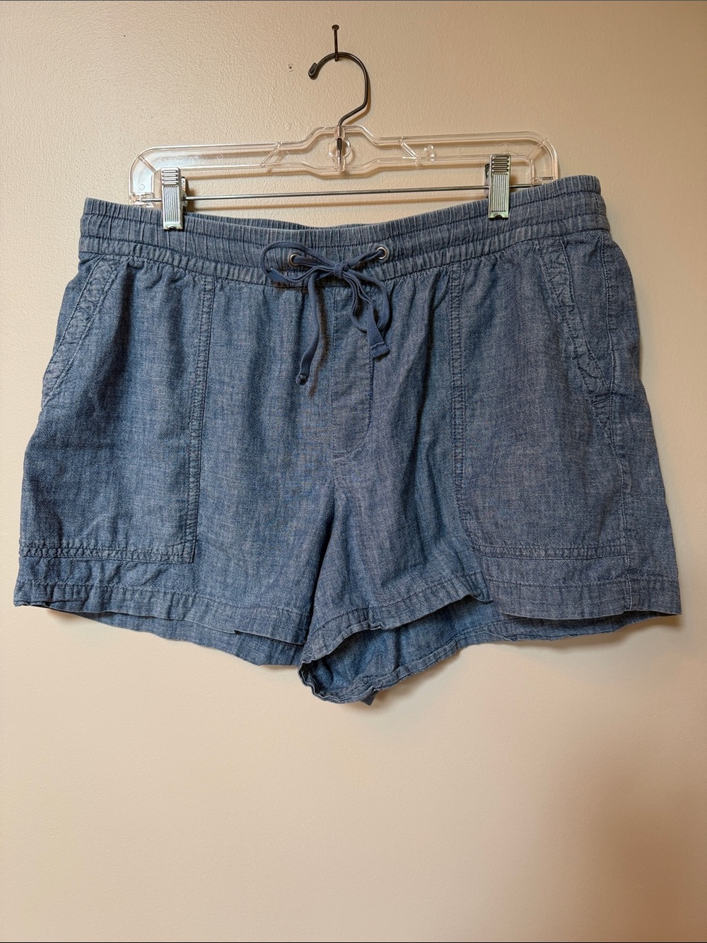 Women’s 100 % Cotton Gap Drawstring Chambray Shorts